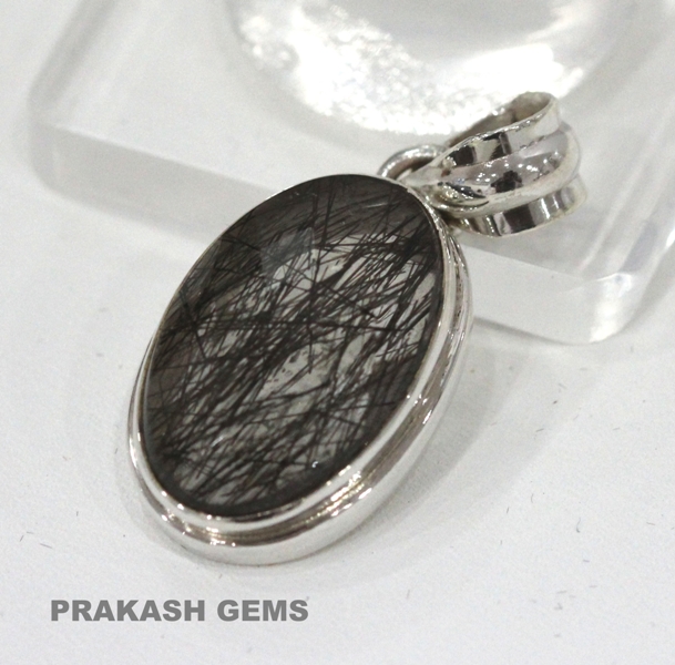 Manufacturers Exporters and Wholesale Suppliers of SEGNETIC QUARTZ LOCKET New Delhi Delhi